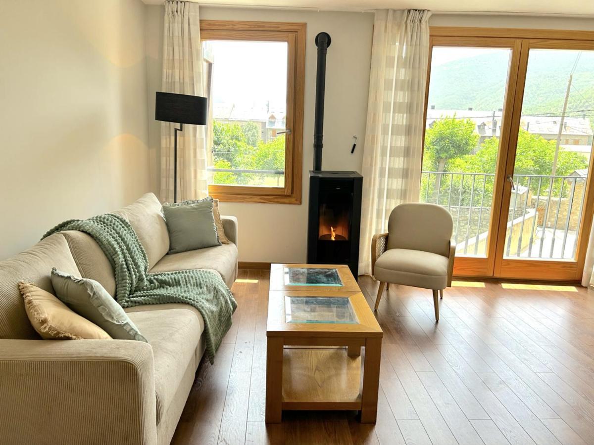 Apartament Al Centre D'Esterri Amb Vistes Uniques By Rural D'Aneu Астеррі-д'Анеу Екстер'єр фото